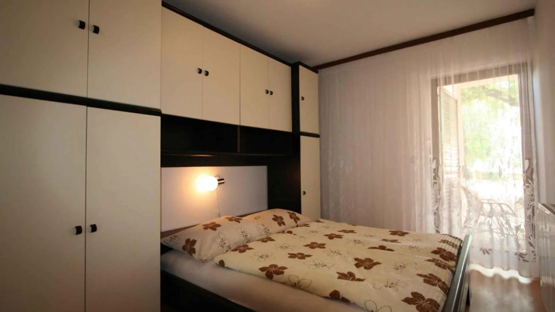 Apartments In Malinska Insel Krk 14775